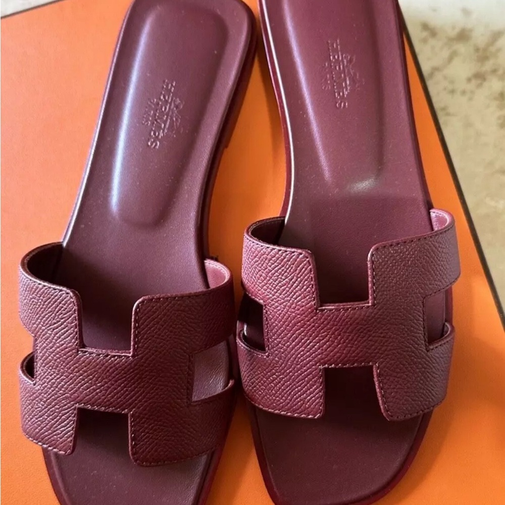 NEW HERMÈS Rouge H Epsom Oran Sandals w/ Receipt